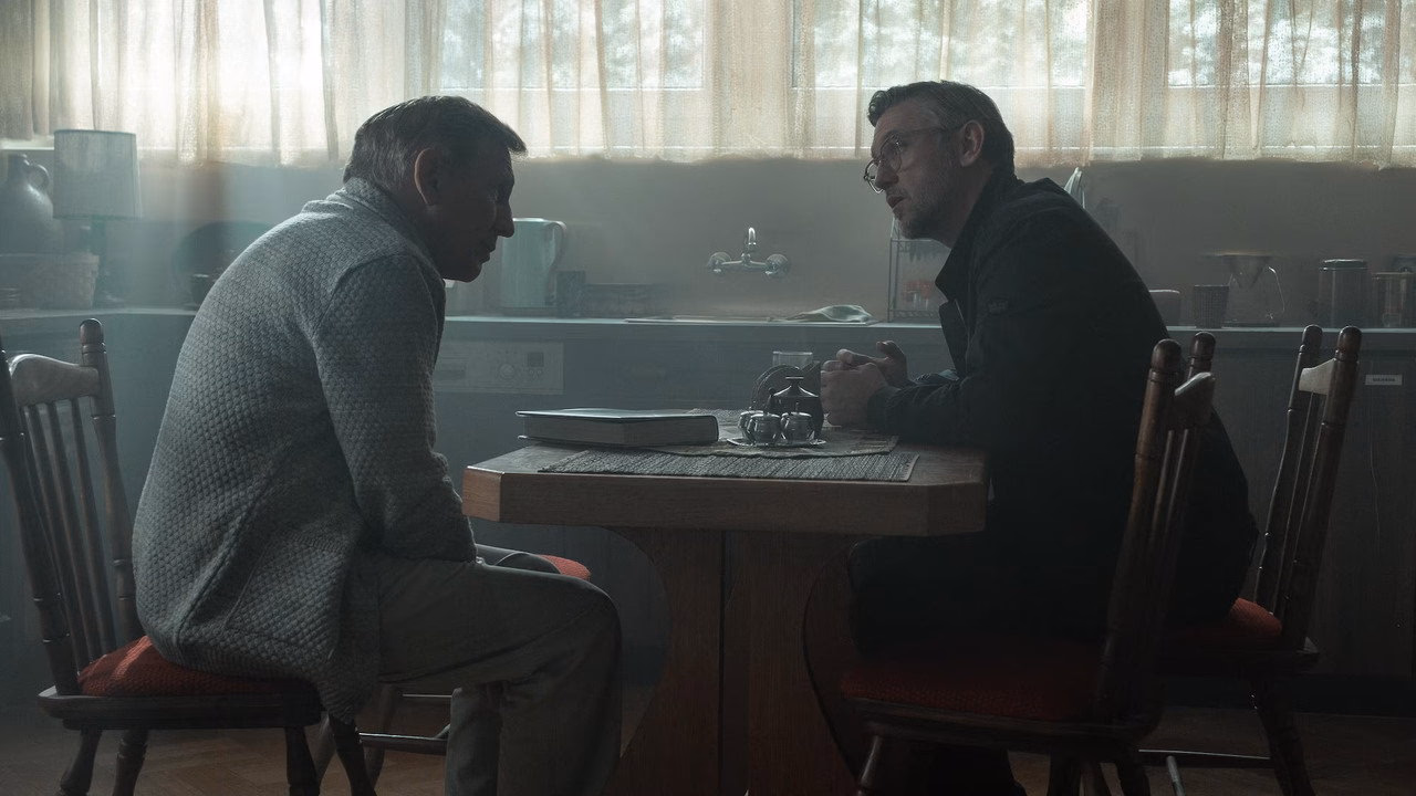 A Decent Man 1. Sezon 2. Bölüm izle