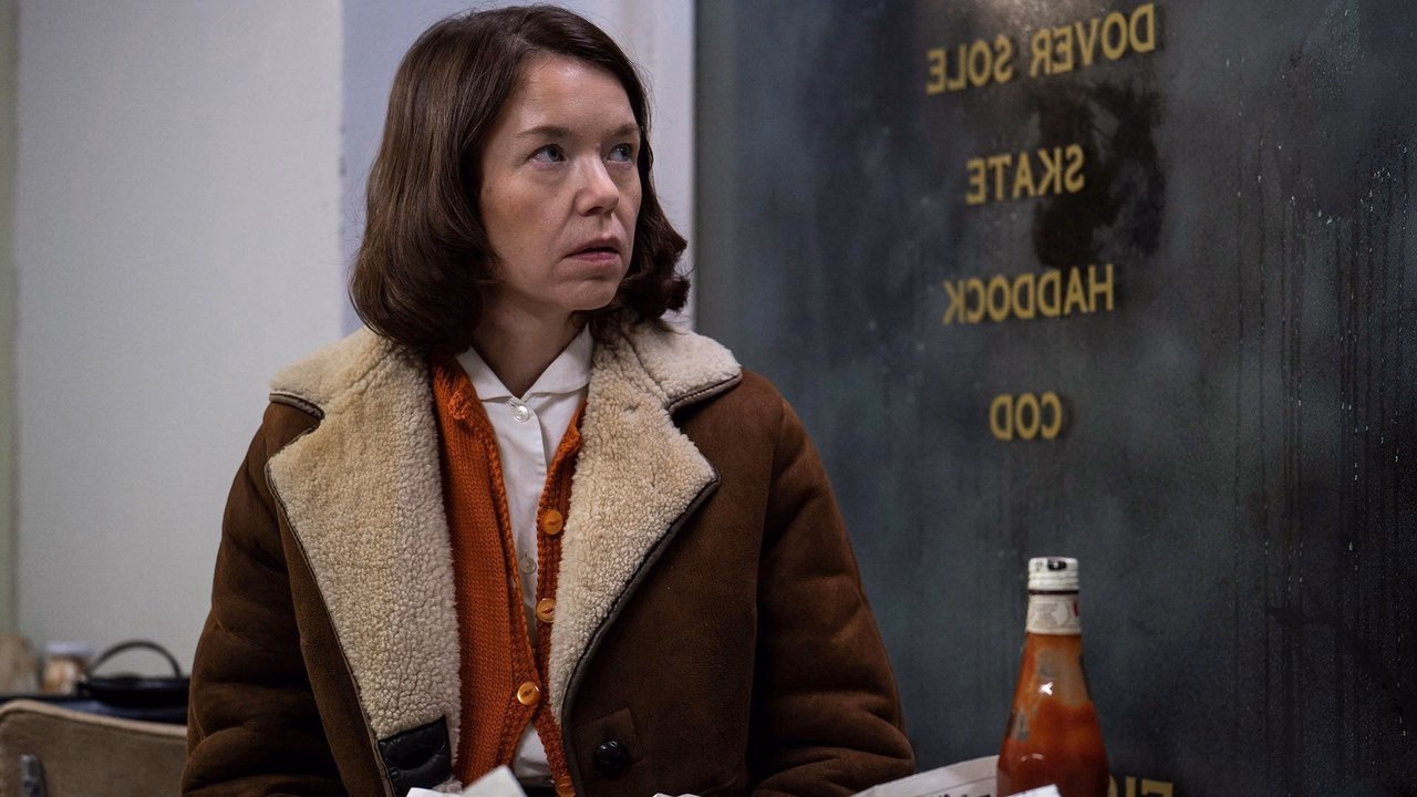 A Spy Among Friends 1. Sezon 2. Bölüm izle