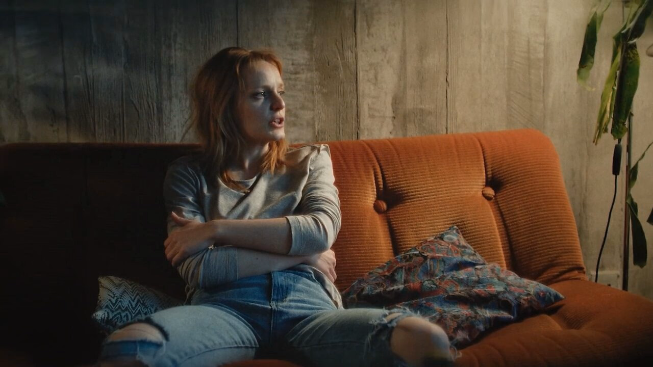 A Thin Line 1. Sezon 1. Bölüm izle