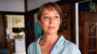 Alice Hart'ın Kayıp Çiçekleri 1. Sezon 2. Bölüm izle