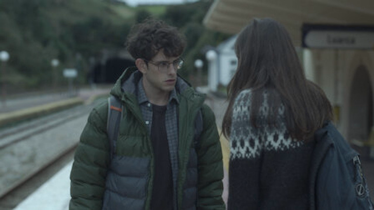 Alma 1. Sezon 6. Bölüm izle