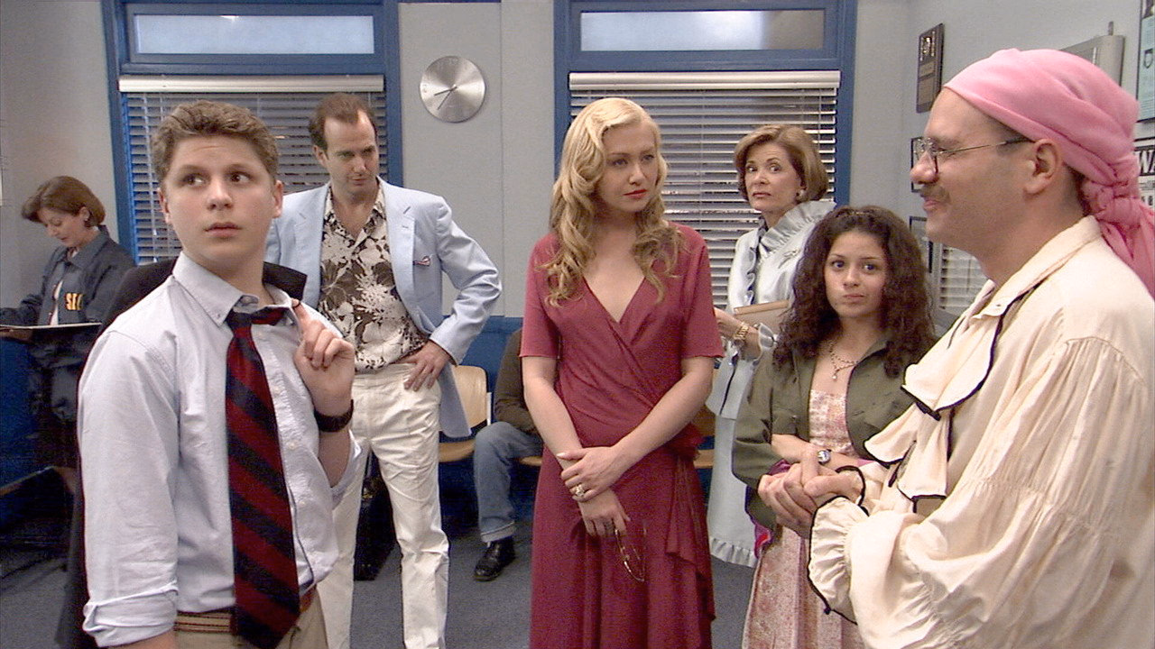 Arrested Development 1. Sezon 1. Bölüm izle