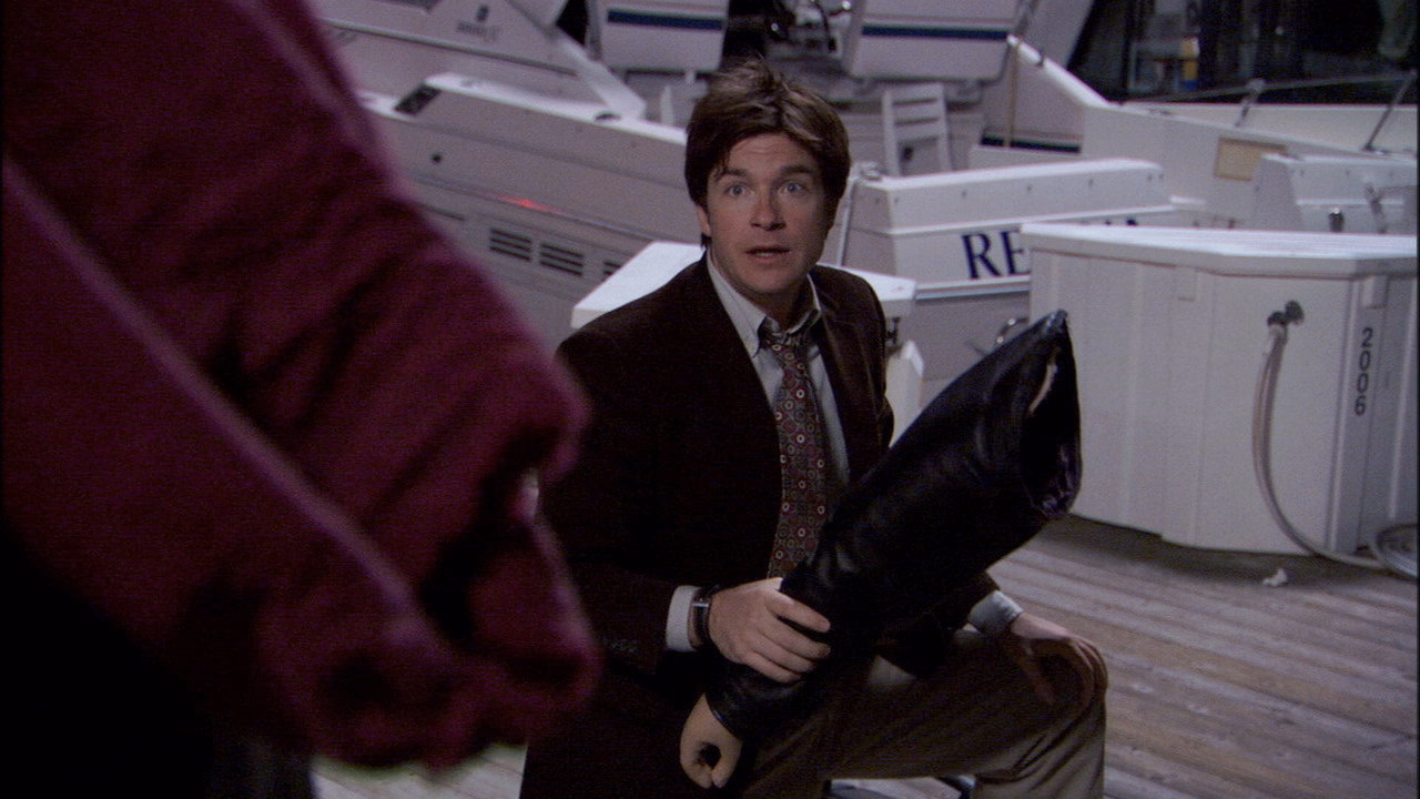 Arrested Development 1. Sezon 10. Bölüm izle