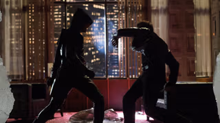 Arrow 1. Sezon 1. Bölüm izle