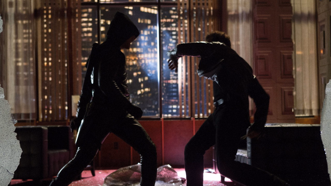 Arrow 1. Sezon 1. Bölüm izle