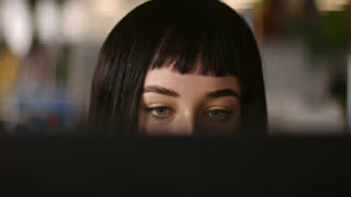 Ashley Madison: Seks, Yalanlar ve Skandal 1. Sezon 1. Bölüm izle