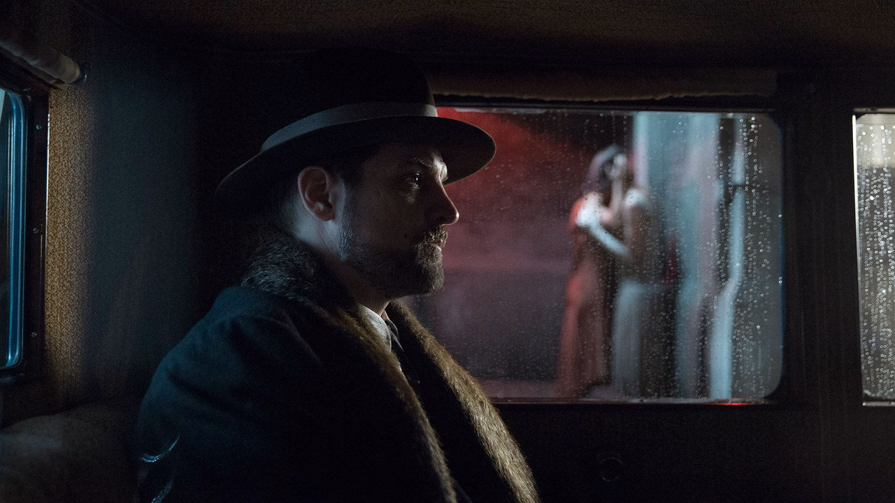Babylon Berlin 1. Sezon 8. Bölüm izle