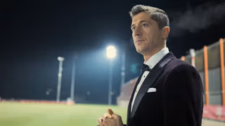 BAYERN MÜNİH – EFSANENİN PERDE ARKASI 1. Sezon 3. Bölüm izle