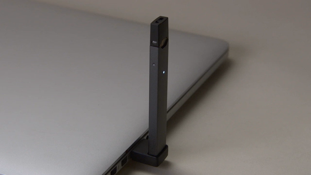 Big Vape: The Rise and Fall of Juul 1. Sezon 3. Bölüm izle