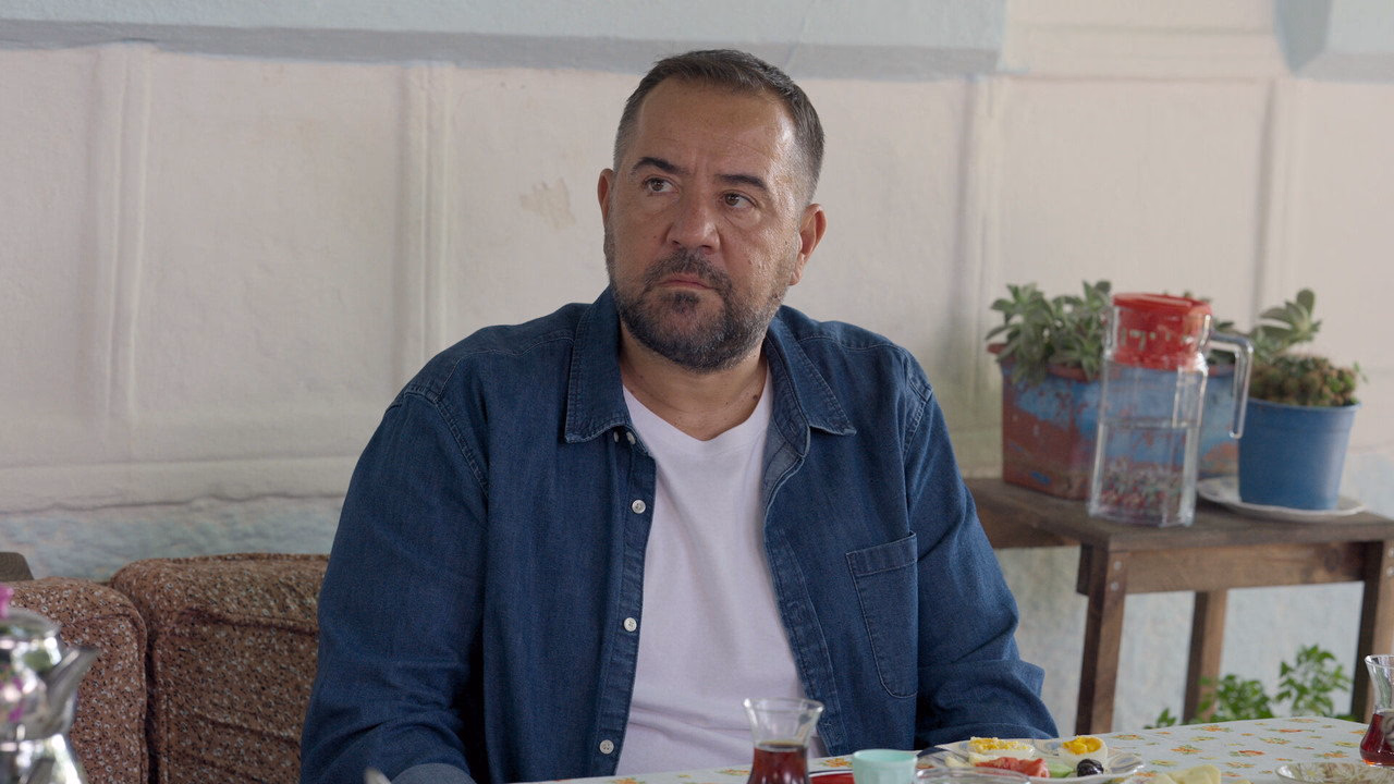 Bir İhtimal Daha Var 1. Sezon 8. Bölüm izle