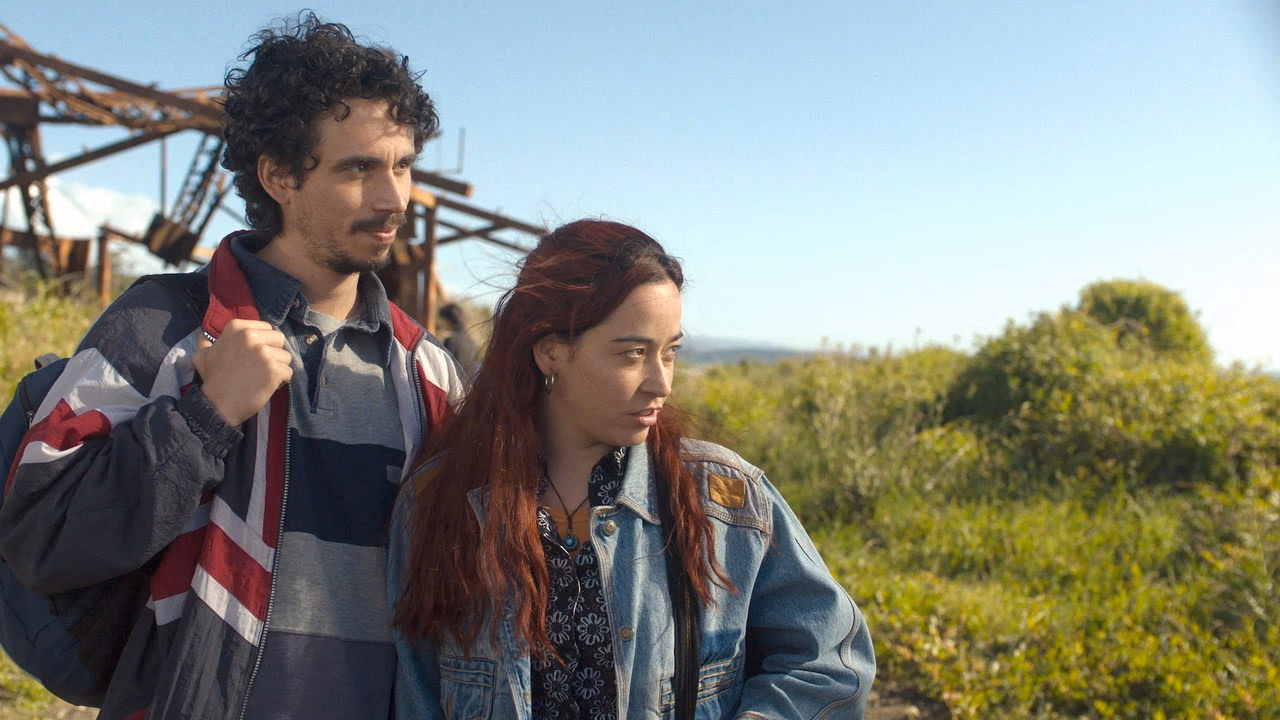 Biri Gerçeği Biliyor Olmalı 1. Sezon 5. Bölüm izle