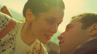 Bizi Ayıran Çizgi 1. Sezon 5. Bölüm izle