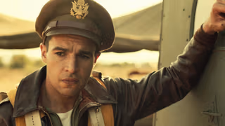 Catch-22 1. Sezon 1. Bölüm izle