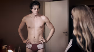 Clark 1. Sezon 2. Bölüm izle