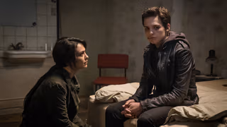 Counterpart 1. Sezon 4. Bölüm izle