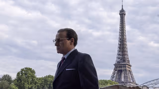 Cristóbal Balenciaga 1. Sezon 4. Bölüm izle