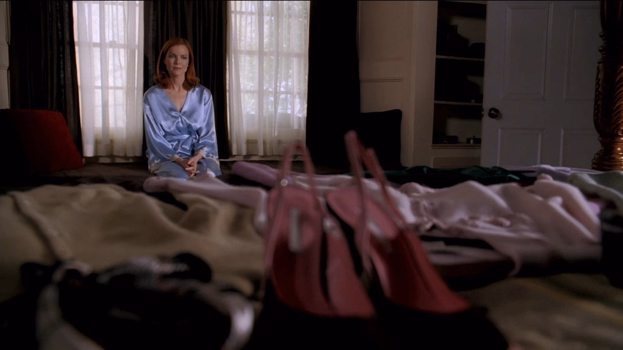 Desperate Housewives 1. Sezon 18. Bölüm izle