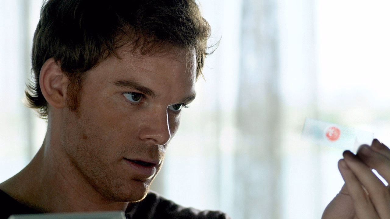 Dexter 1. Sezon 1. Bölüm izle