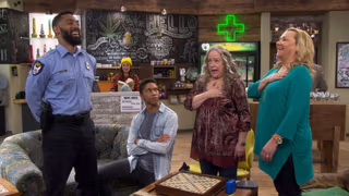 Disjointed 1. Sezon 5. Bölüm izle