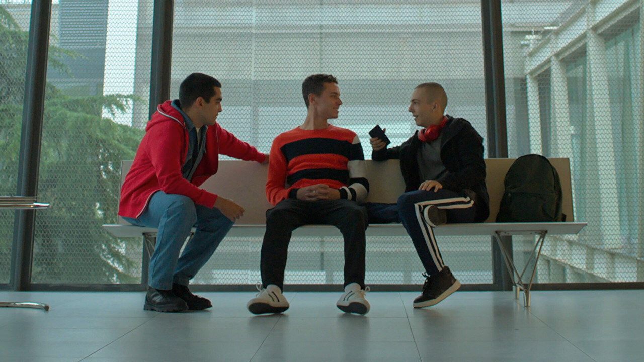 Elite Öyküler: Omar, Ander ve Alexis 1. Sezon 1. Bölüm izle