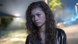 Euphoria 1. Sezon 1. Bölüm izle