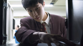 Extracurricular 1. Sezon 1. Bölüm izle