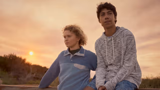 Fires 1. Sezon 1. Bölüm izle
