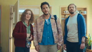 Flunked 1. Sezon 1. Bölüm izle