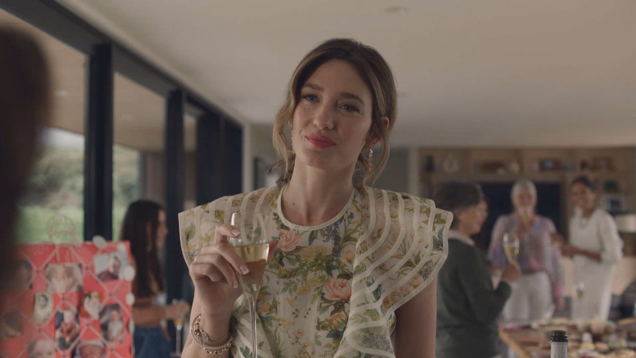 Friends Like Her 1. Sezon 1. Bölüm izle