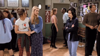 Friends 1. Sezon 21. Bölüm izle