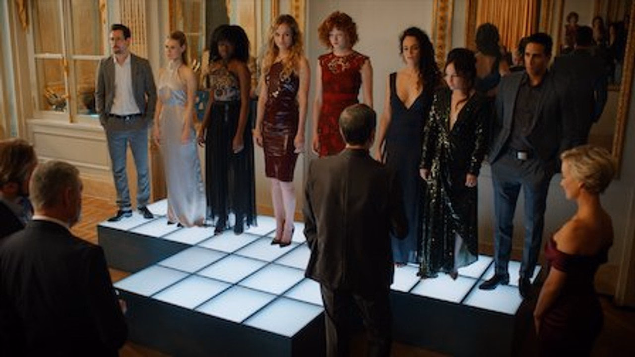 Gecenin Kadınları 1. Sezon 8. Bölüm izle