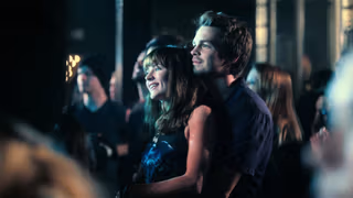 Girlboss 1. Sezon 8. Bölüm izle