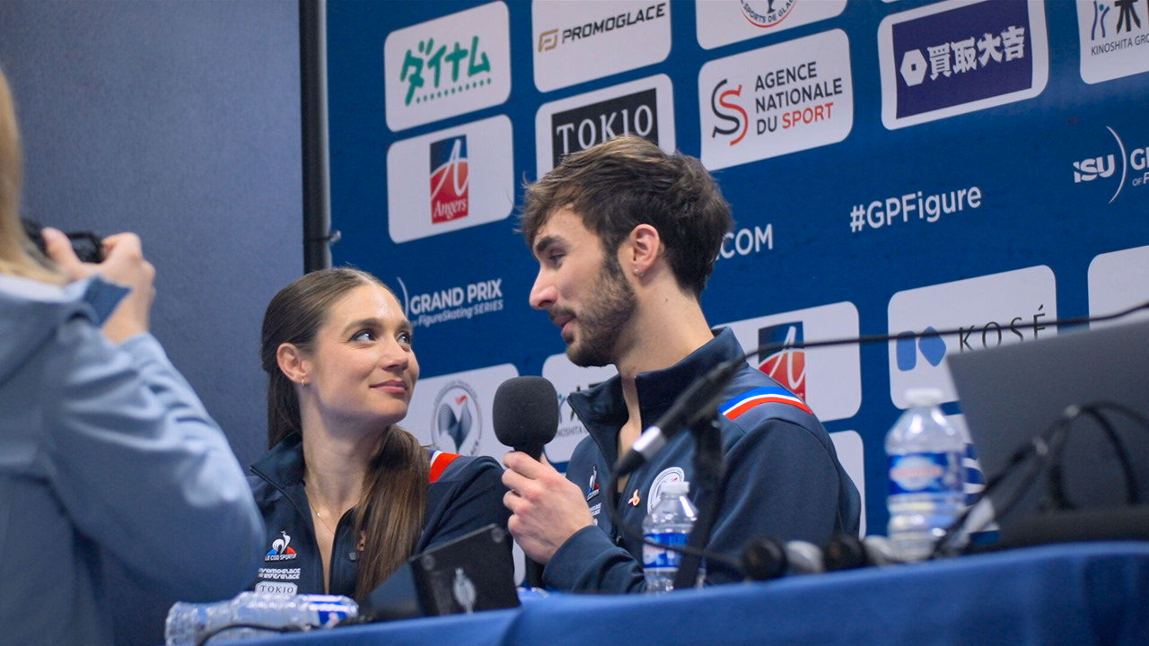 Glitter & Gold: Ice Dancing 1. Sezon 2. Bölüm izle