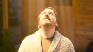 God's Favorite Idiot 1. Sezon 1. Bölüm izle