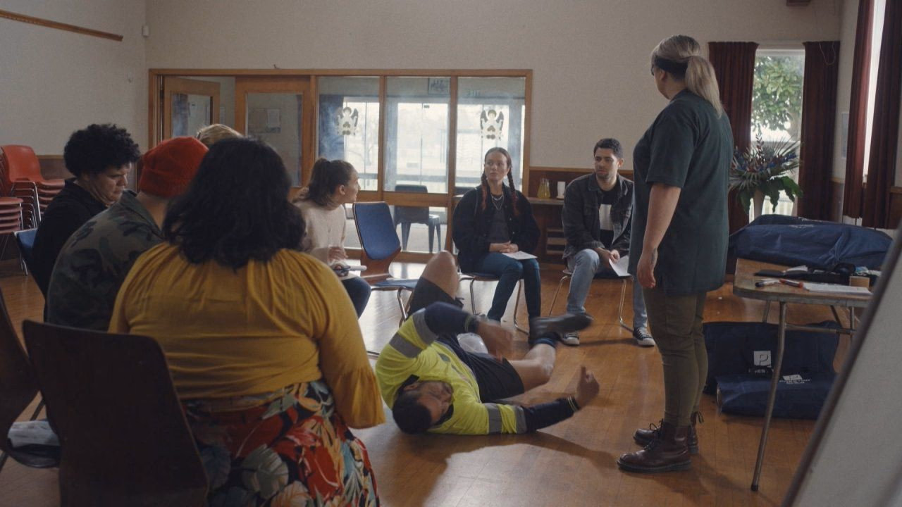 Good Grief 1. Sezon 6. Bölüm izle