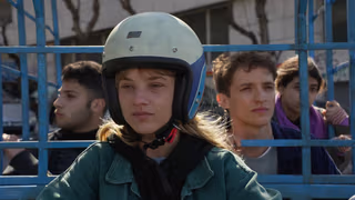 Greek Salad 1. Sezon 1. Bölüm izle