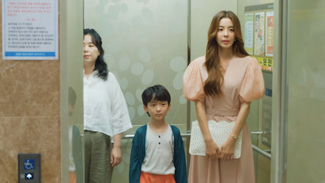 Green Mothers' Club 1. Sezon 4. Bölüm izle