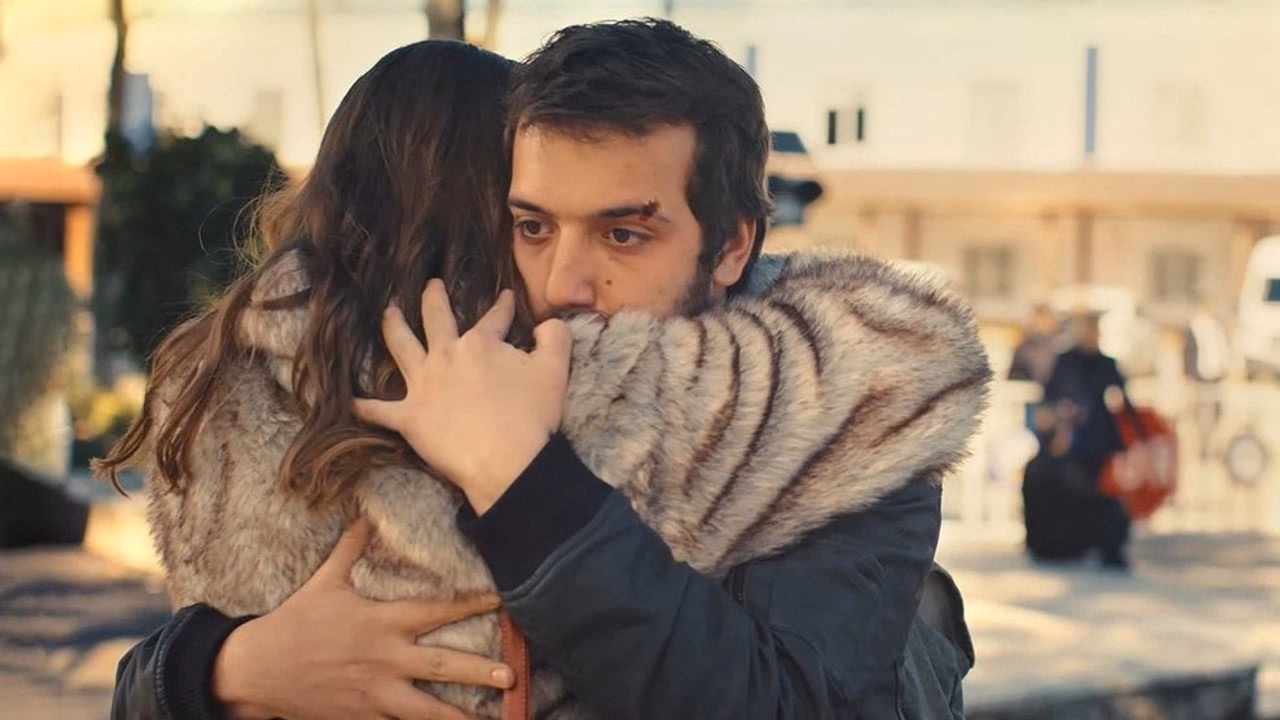 Hiç 1. Sezon 8. Bölüm izle