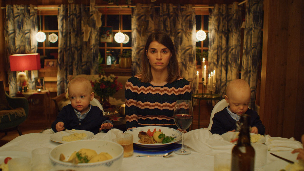 Home for Christmas 1. Sezon 1. Bölüm izle