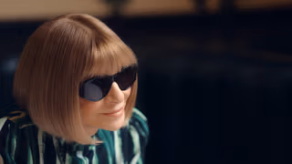 In Vogue: The 90s 1. Sezon 1. Bölüm izle