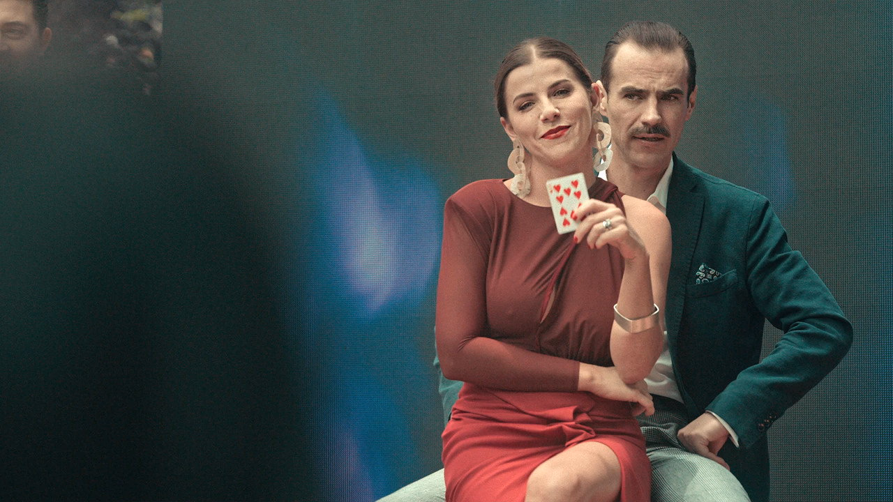Karanlık Arzu 1. Sezon 9. Bölüm izle