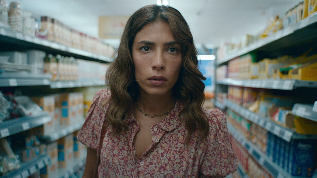 Kim Bu Erin Carter? 1. Sezon 1. Bölüm izle