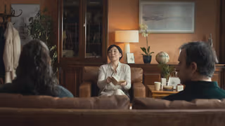 Kuvvetli Bir Alkış 1. Sezon 4. Bölüm izle