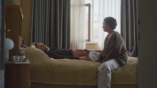 Kuvvetli Bir Alkış 1. Sezon 6. Bölüm izle