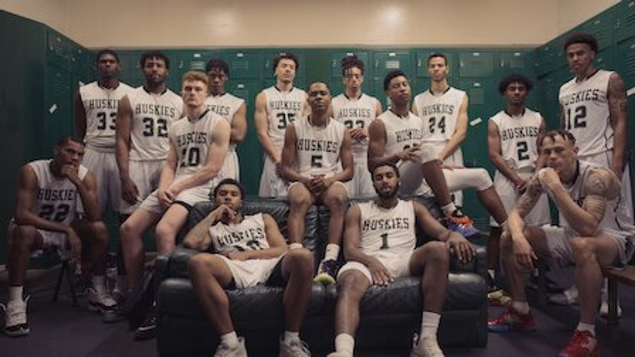 Last Chance U: Basketball 1. Sezon 1. Bölüm izle