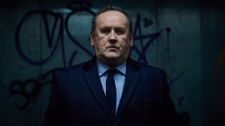 Londra Çeteleri 1. Sezon 1. Bölüm izle