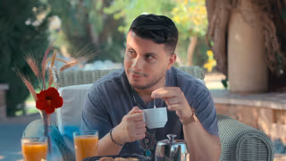 Love Is Blind, Habibi 1. Sezon 5. Bölüm izle