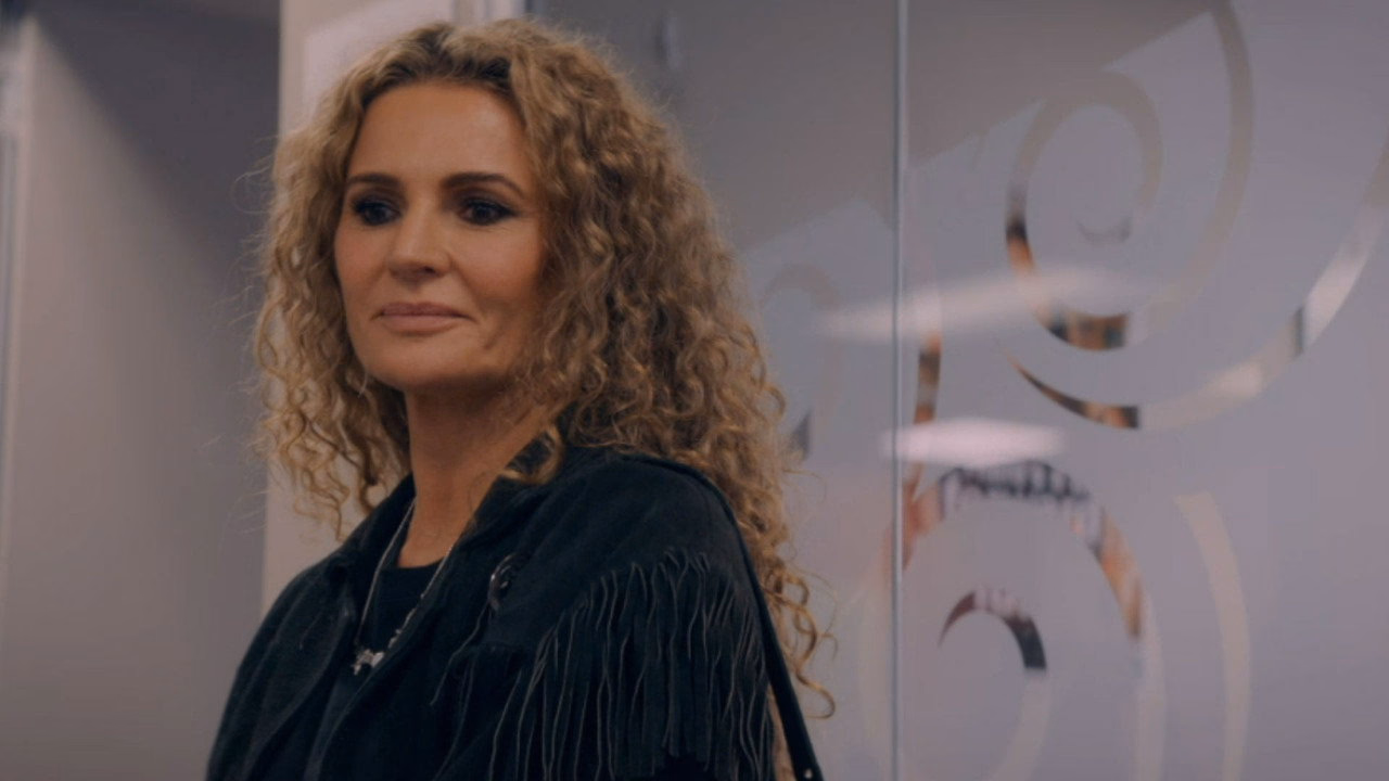 Madam 1. Sezon 8. Bölüm izle