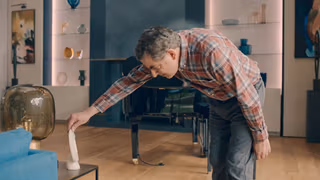 Man vs Bee 1. Sezon 1. Bölüm izle
