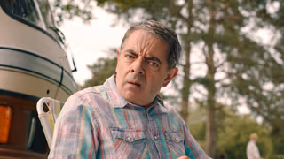 Man vs Bee 1. Sezon 9. Bölüm izle